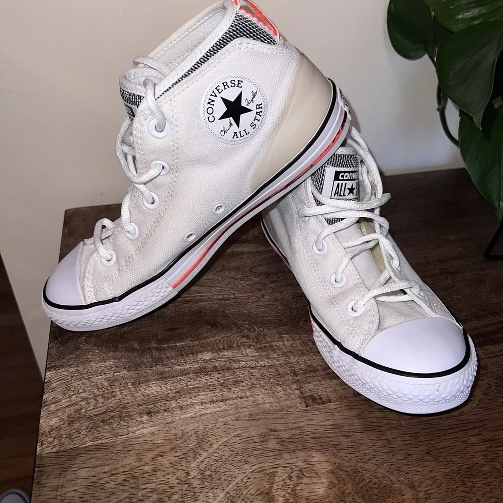Converse All Star Madison Kids 4 White Mid Top Sneaker Bright Poppy Accent
